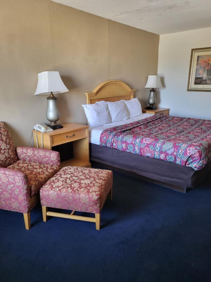 Rodeway Inn Brazil Dış mekan fotoğraf