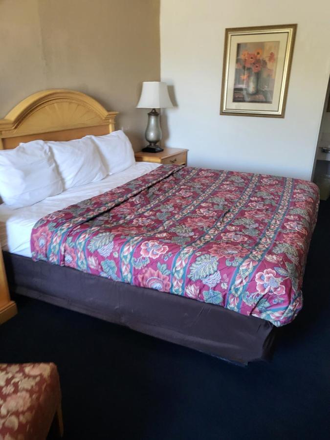Rodeway Inn Brazil Dış mekan fotoğraf
