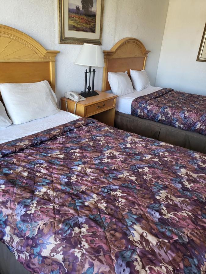 Rodeway Inn Brazil Dış mekan fotoğraf