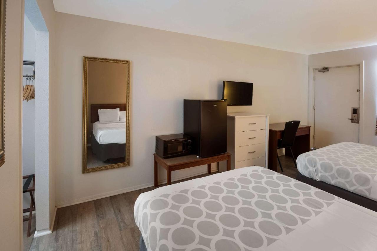 Rodeway Inn Brazil Dış mekan fotoğraf
