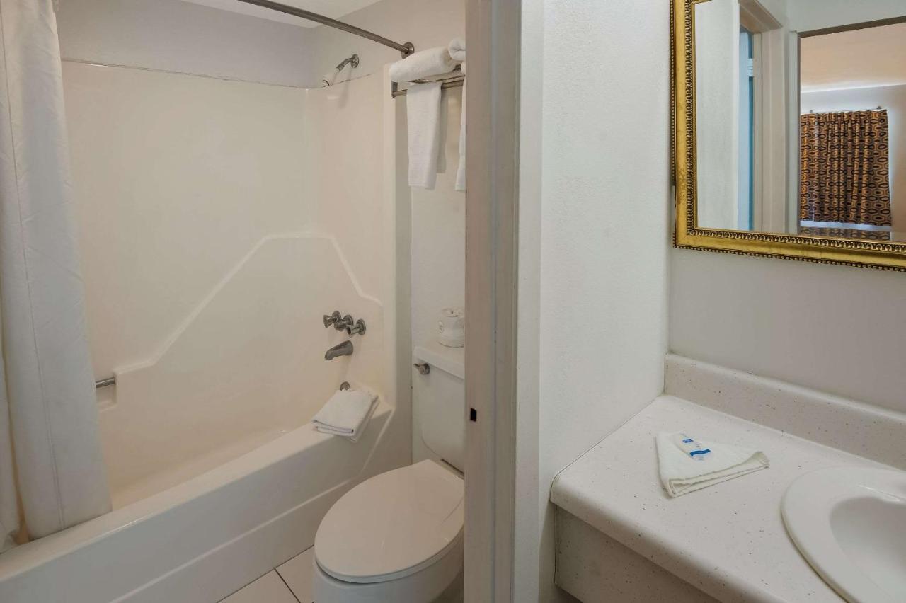 Rodeway Inn Brazil Dış mekan fotoğraf