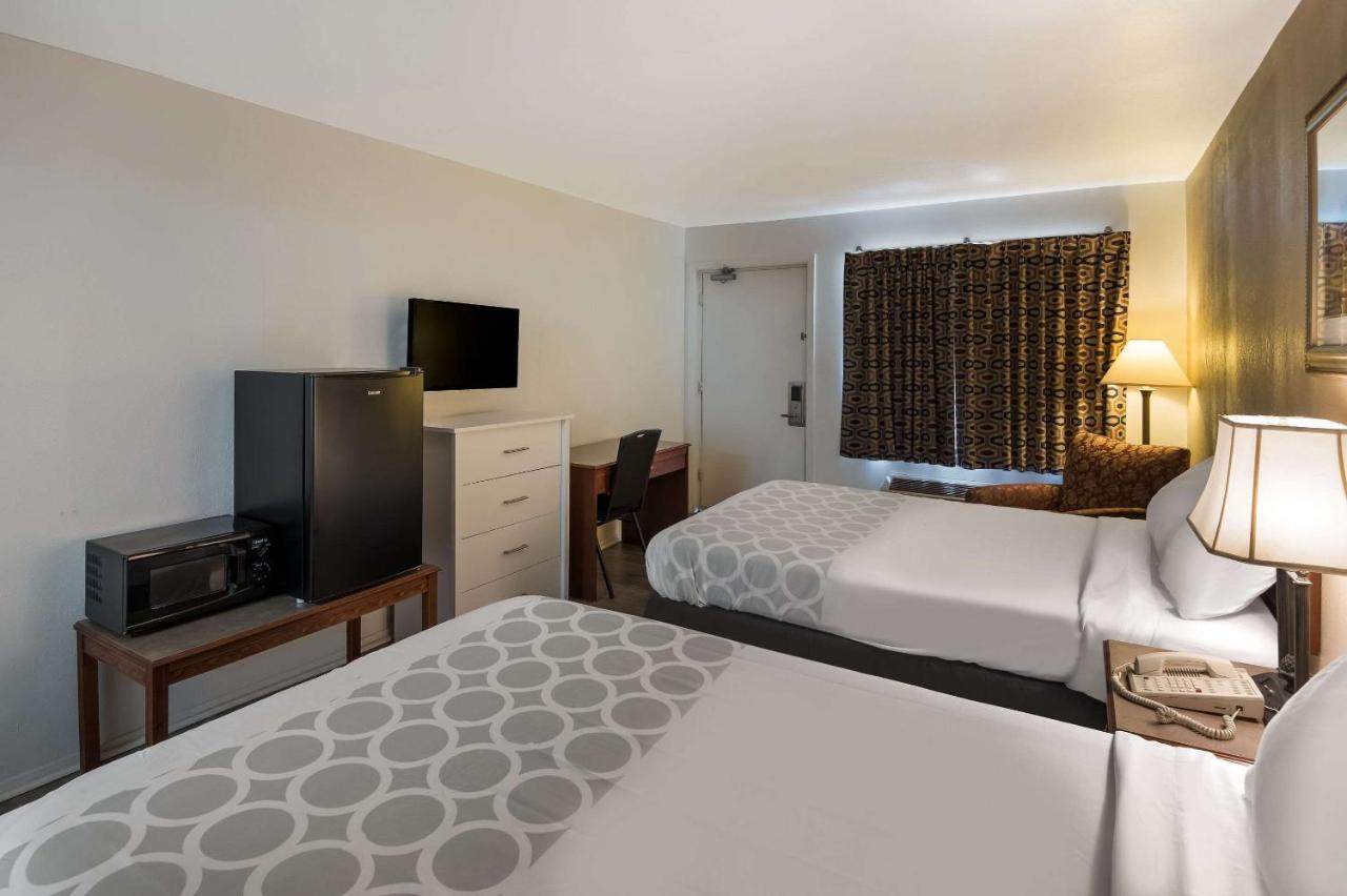 Rodeway Inn Brazil Dış mekan fotoğraf